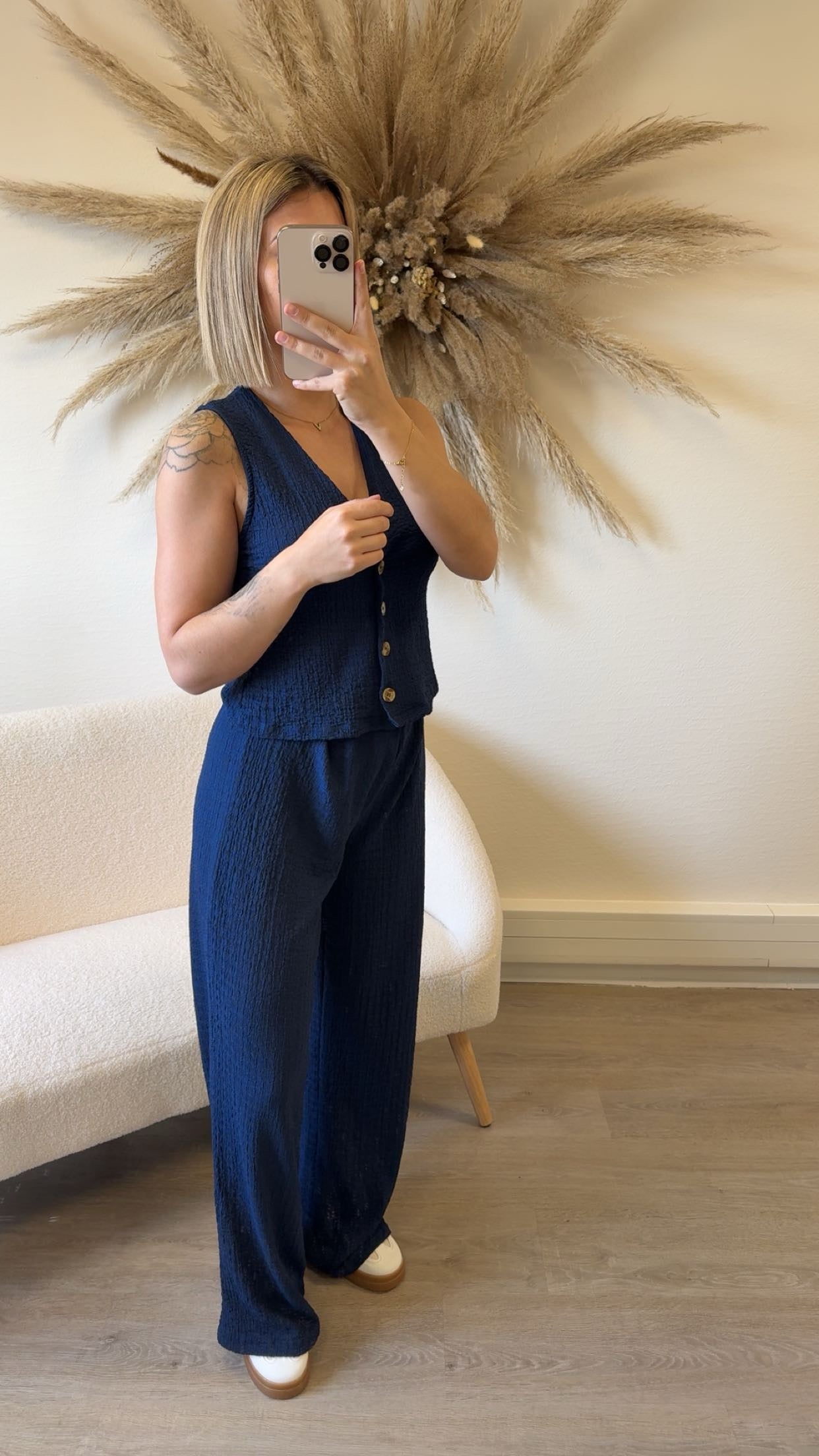 Ensemble gaufré à boutons bleu marine