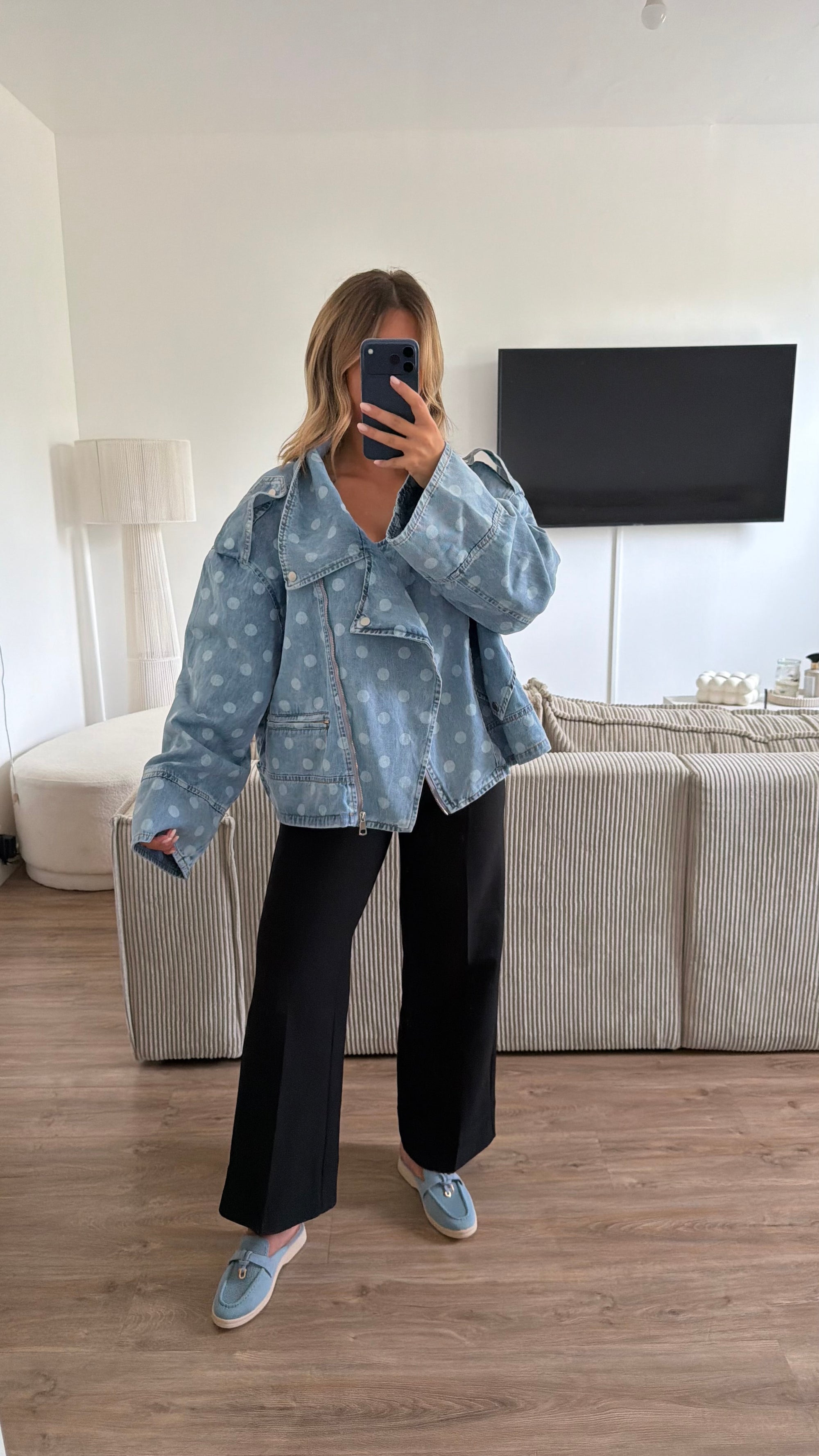 Veste pois Lycia