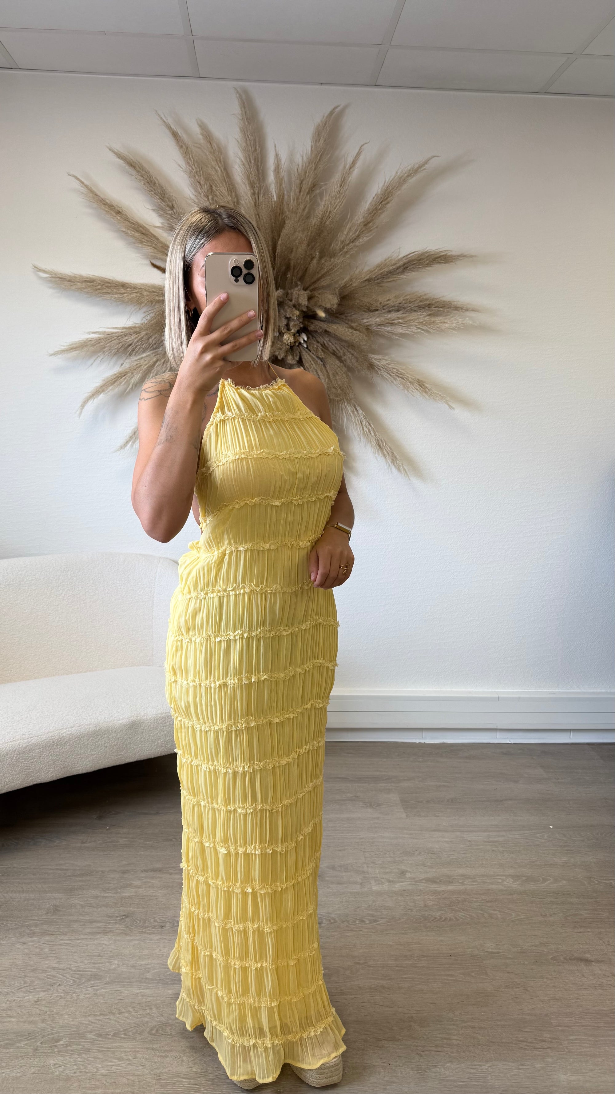 Robe Lily