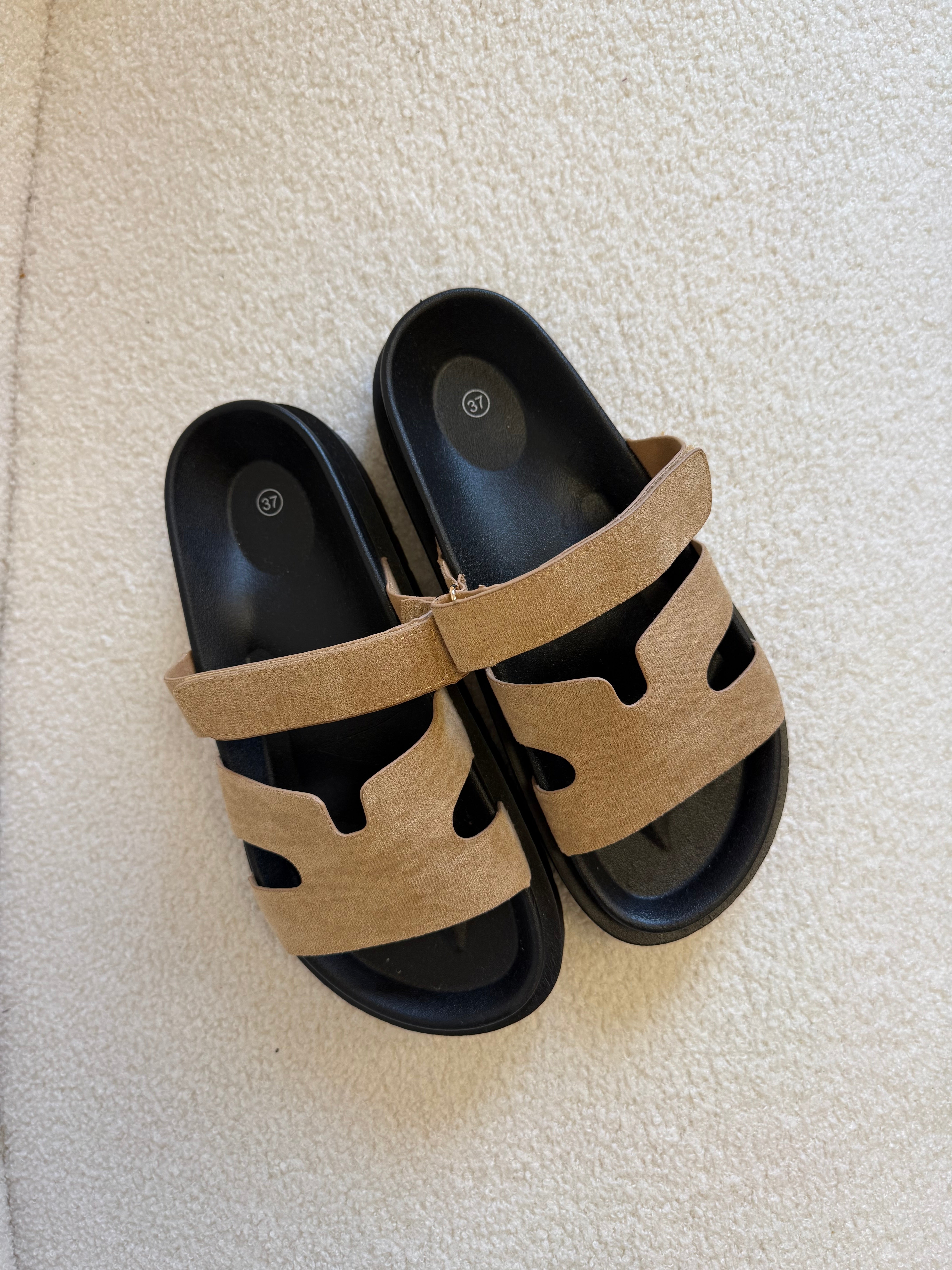 Claquette inspi Chypre beige