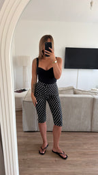 Capri noir à pois