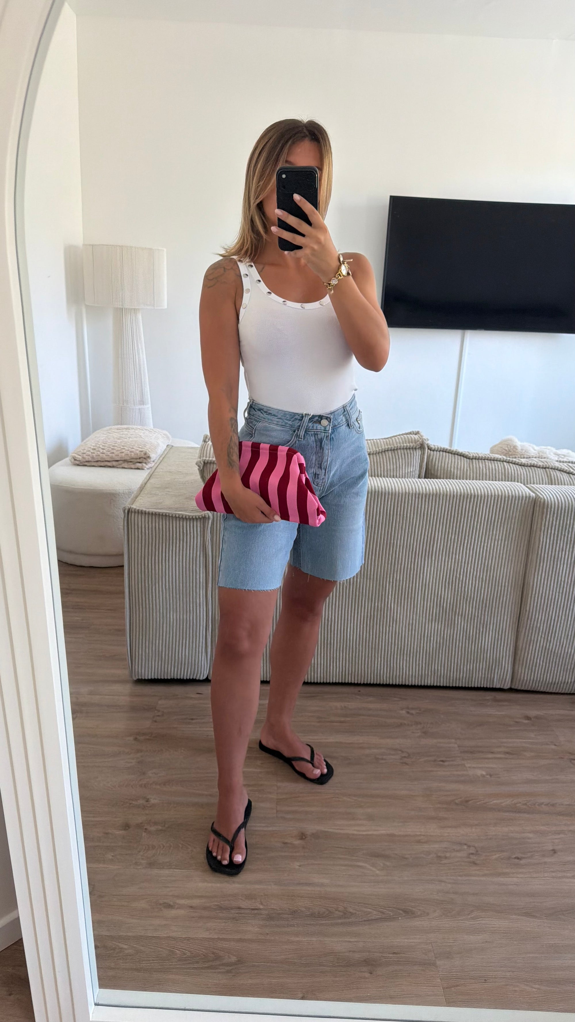 Short Nina