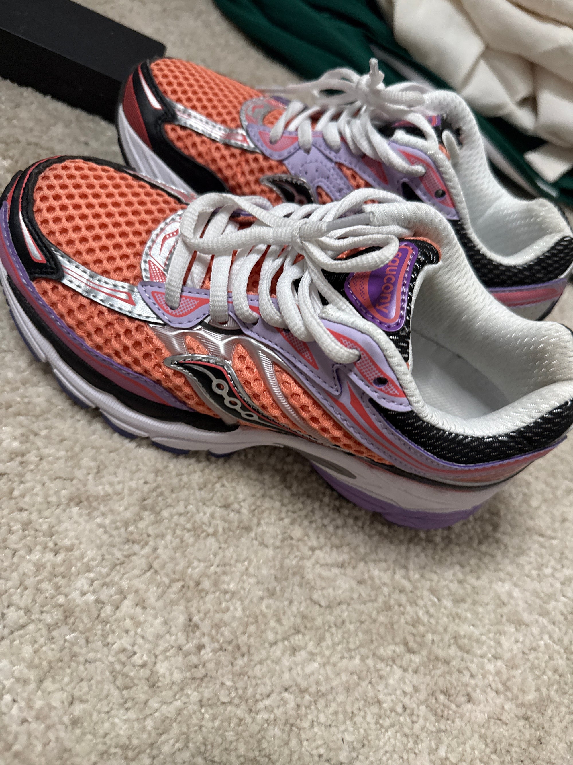 Saucony