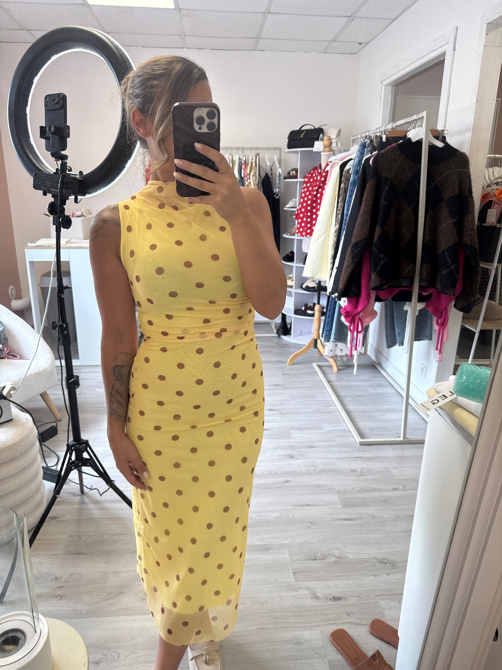 Robe pois jaune