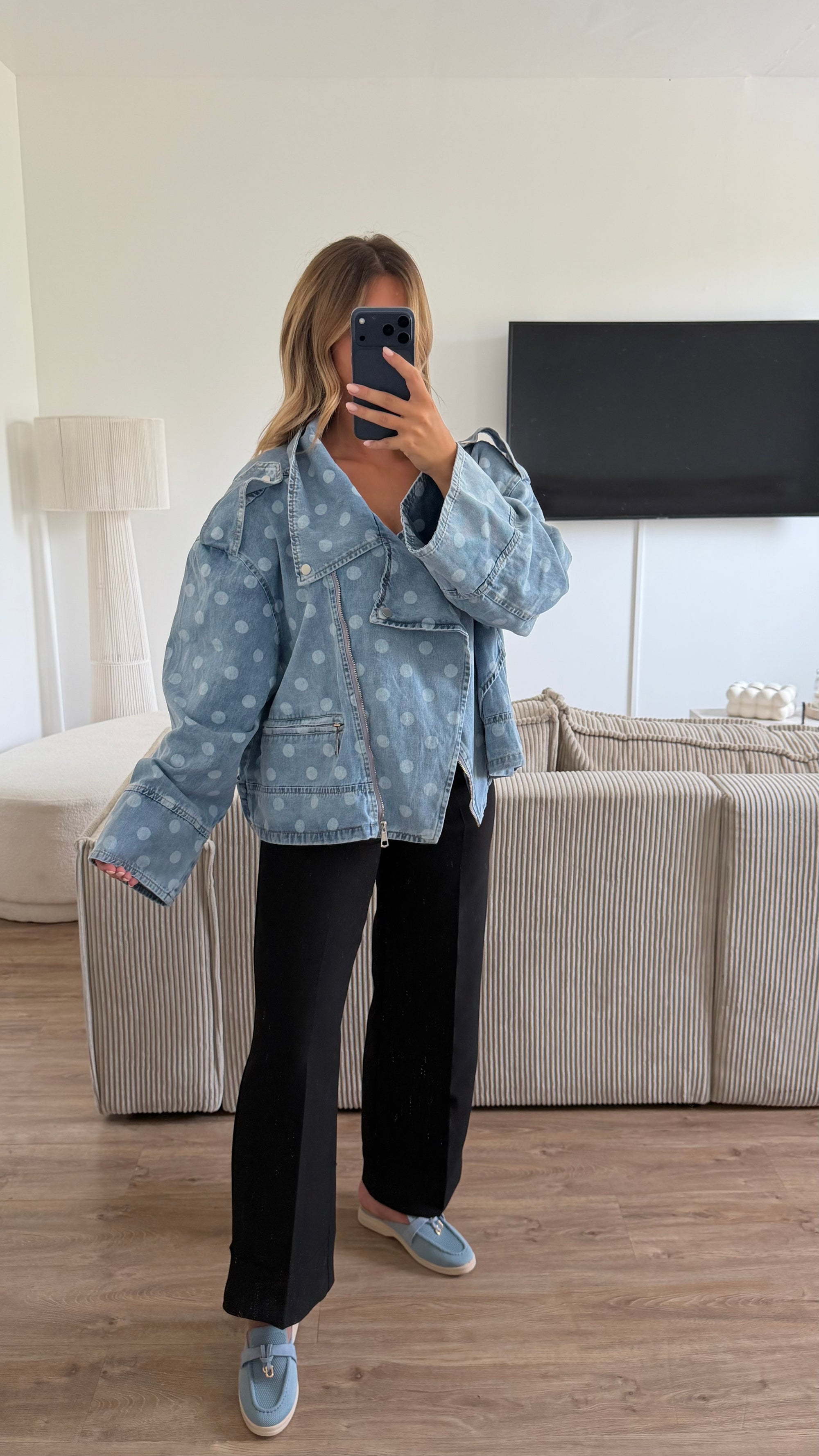 Veste pois Lycia