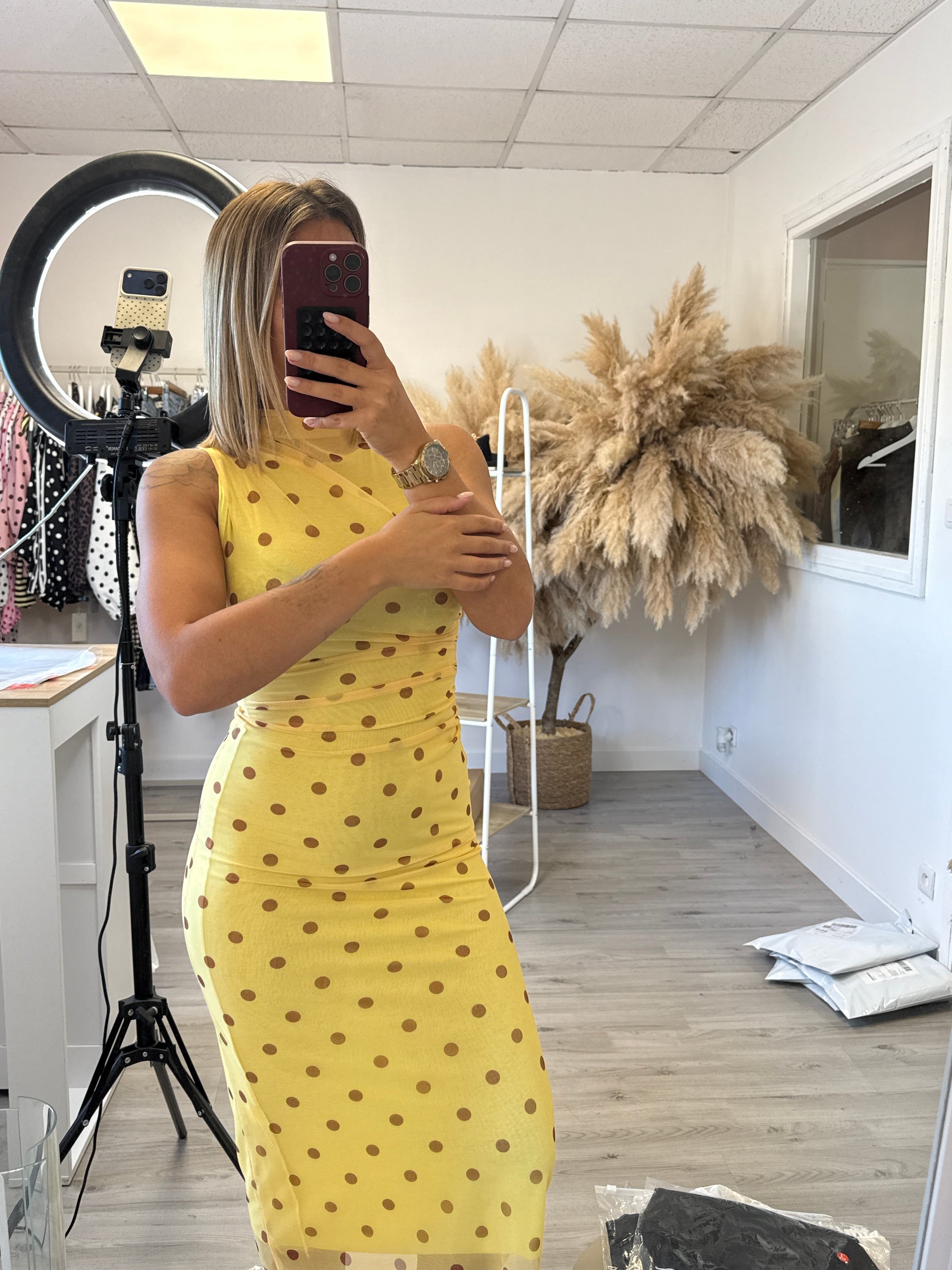 Robe jaune à pois