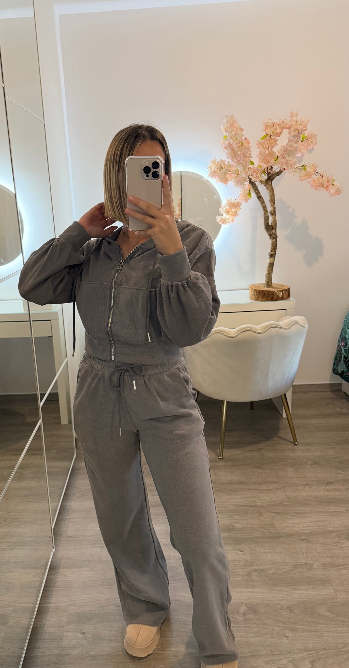 Ensemble de jogging gris