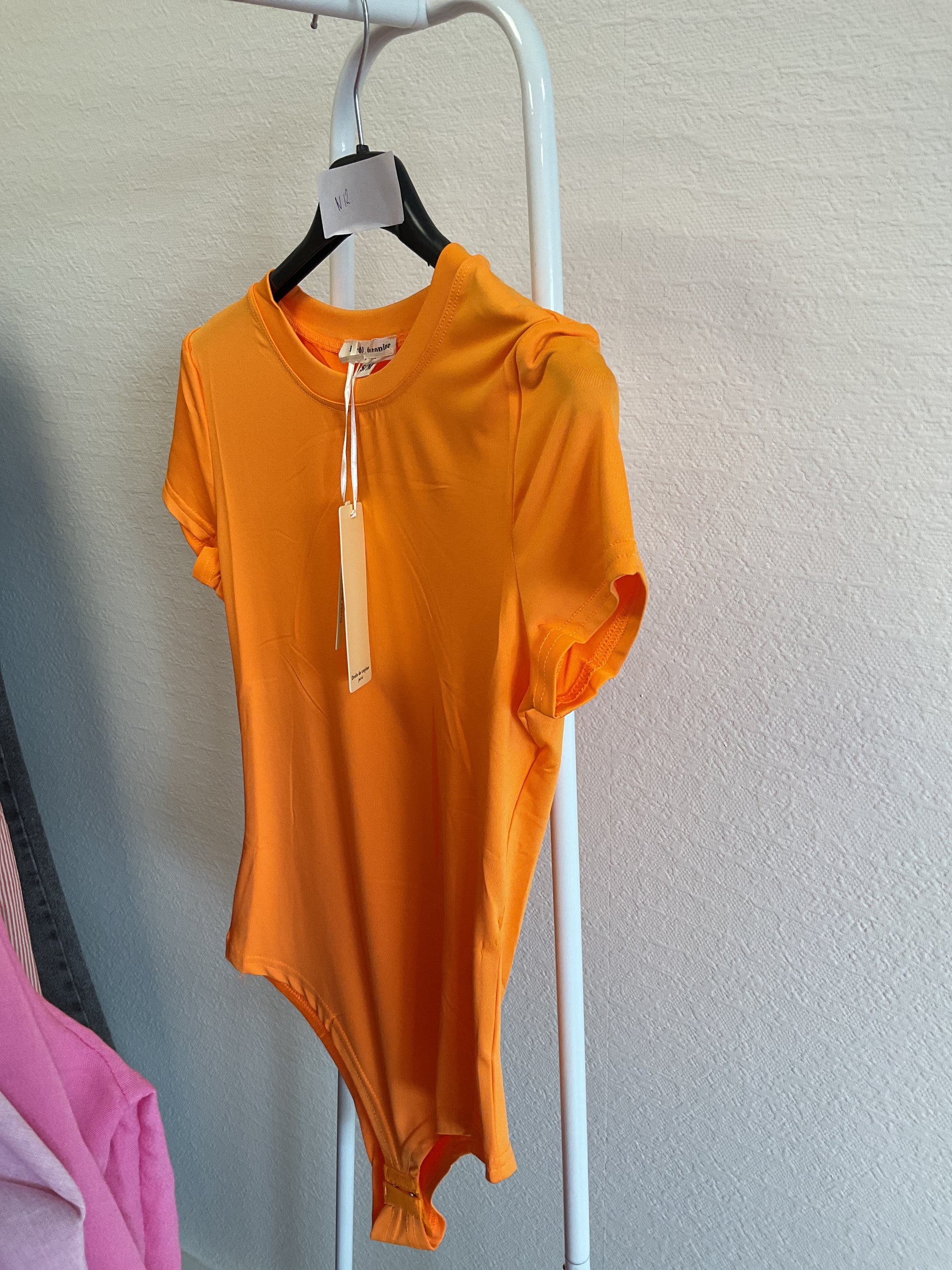 Body orange 12