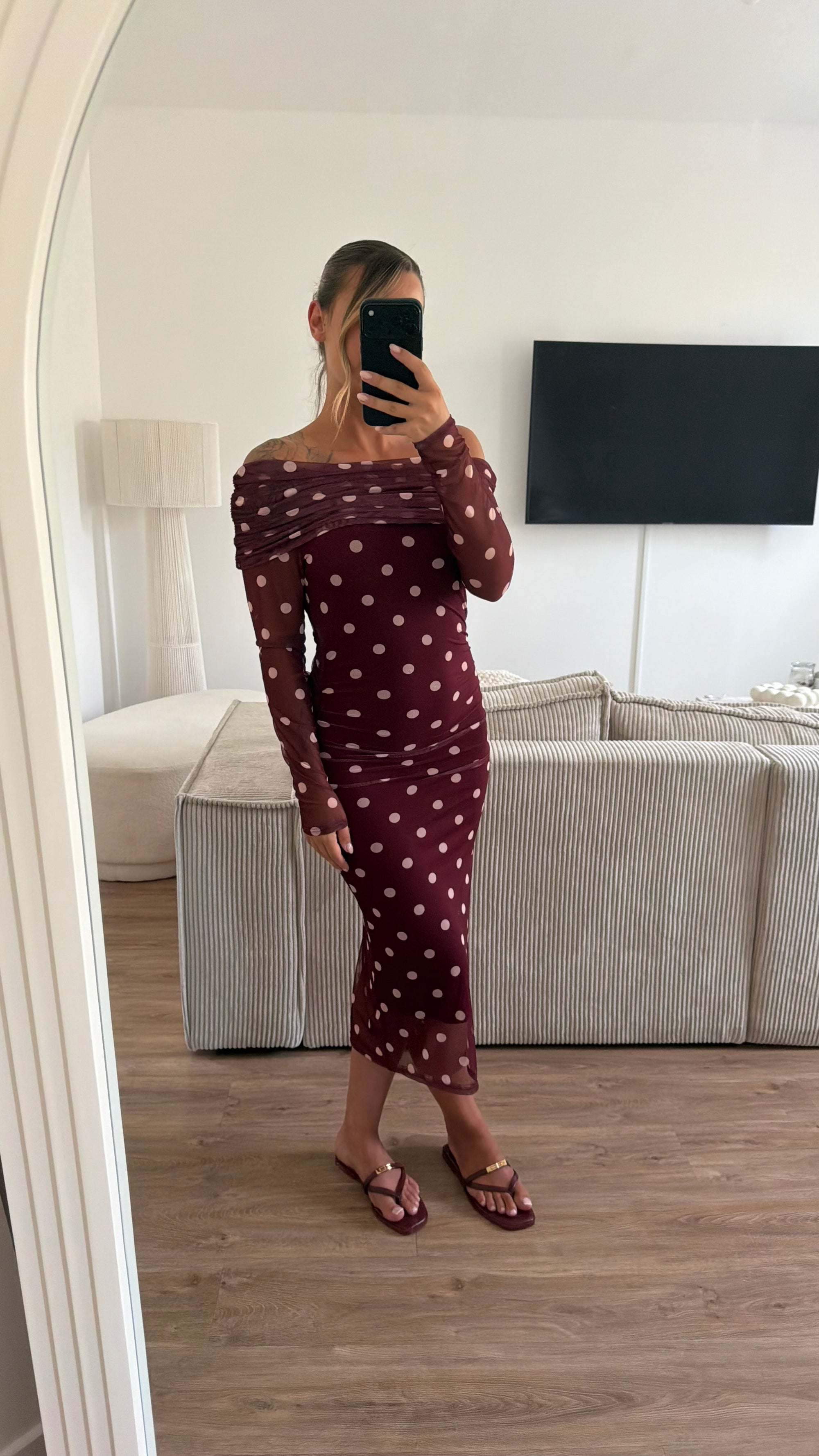 Robe à pois bordeaux