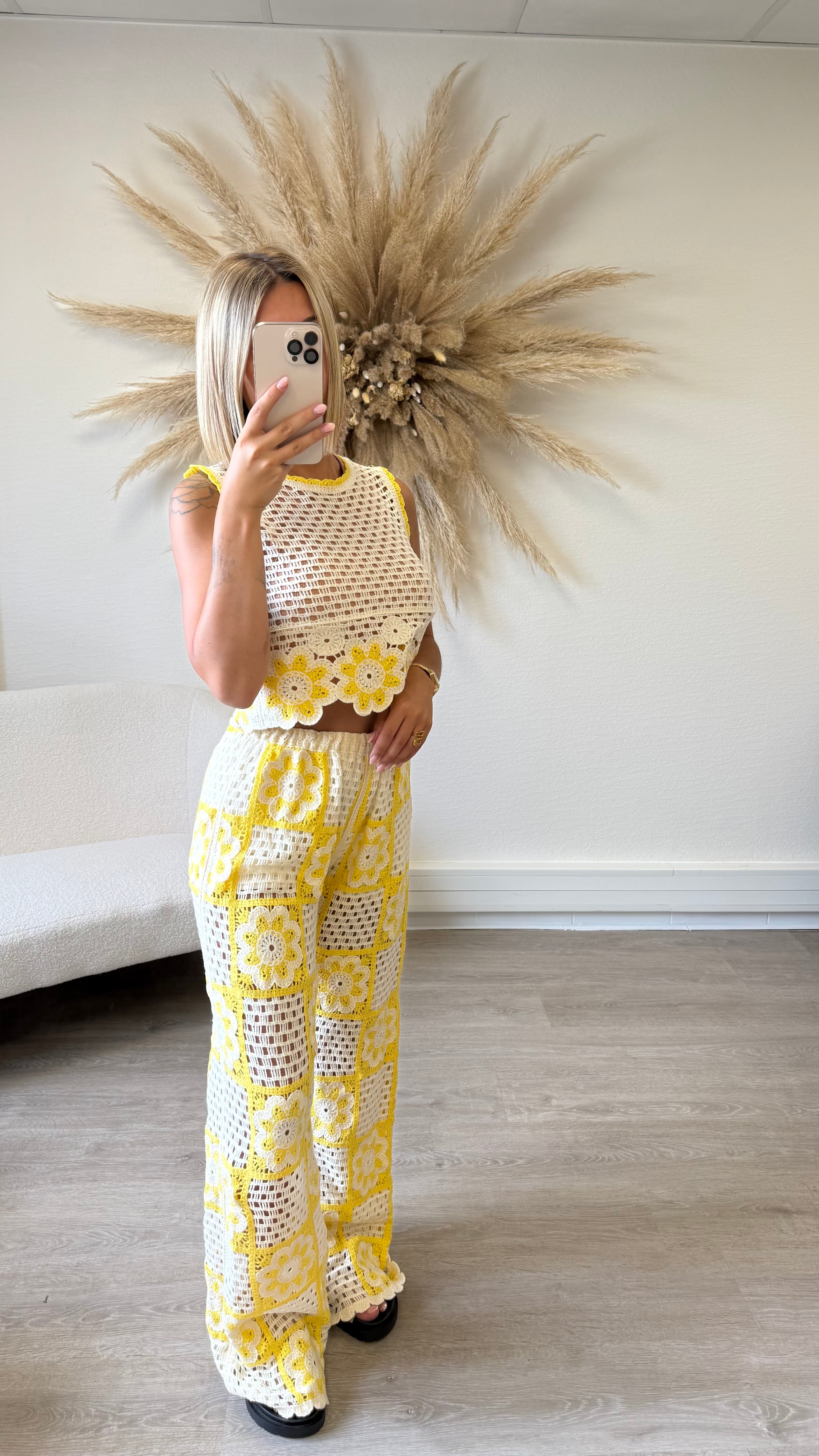 Ensemble crochet jaune