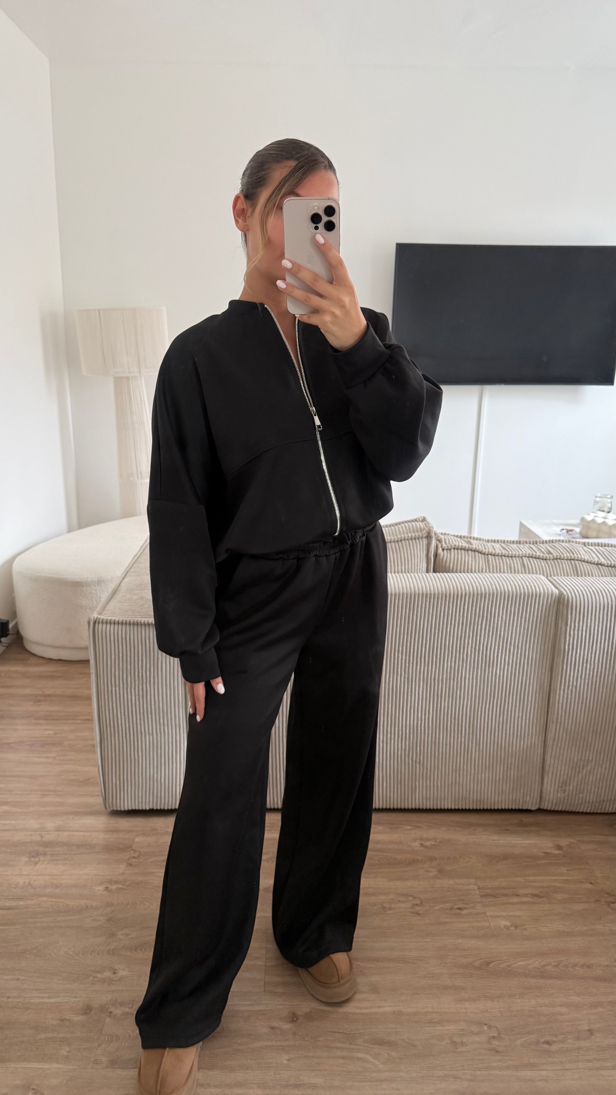 Ensemble noir