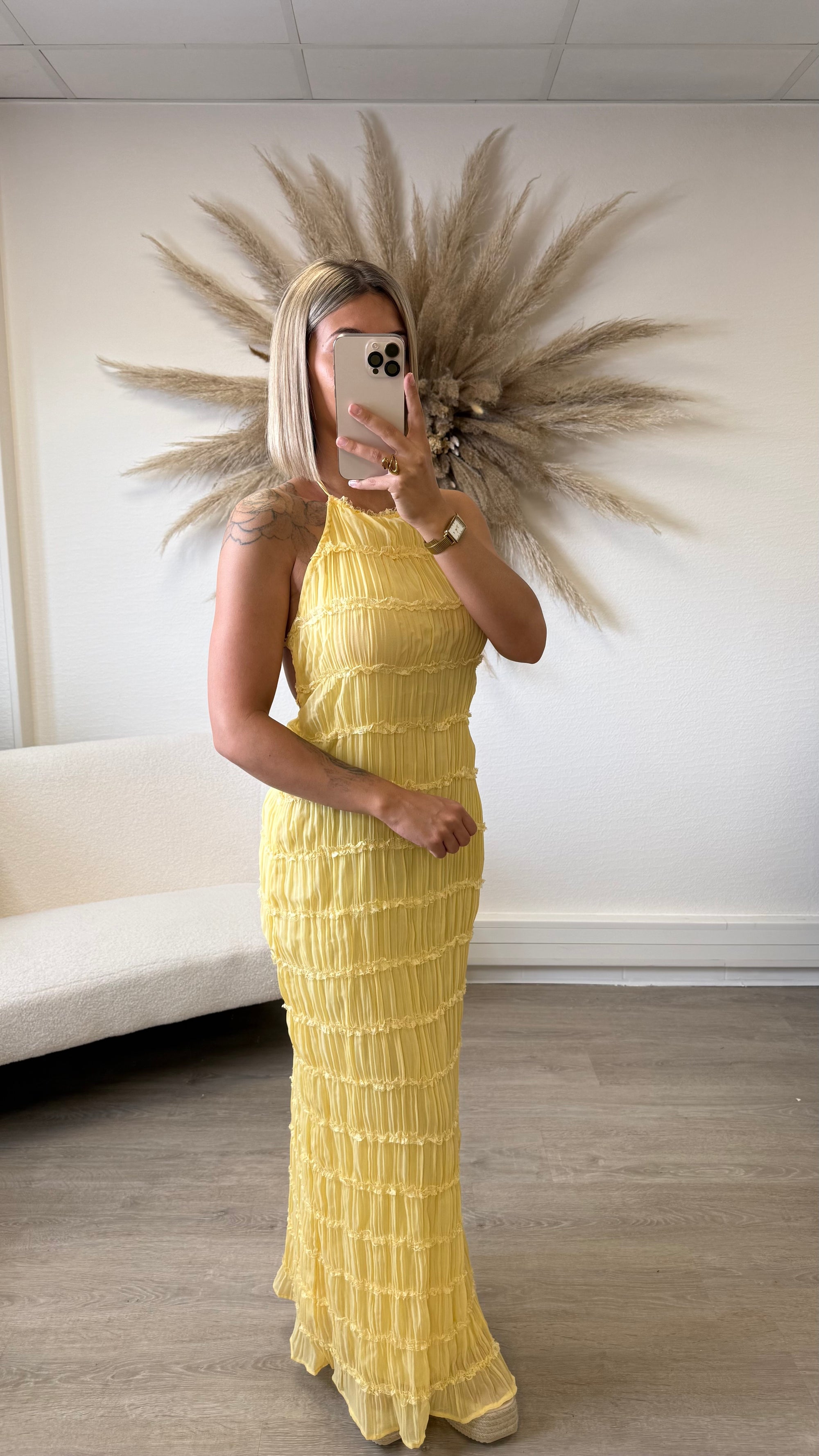 Robe Lily